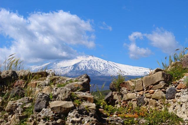 Catania: Mount Etna Morning Jeep Tour